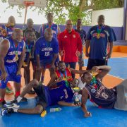 CAIMANEROS VENCEM QUADRANGULAR DE BASQUETEBOL  EM ALUSÃO AO MES DA PAZ