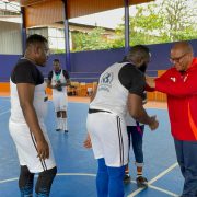 CAIMANEROS VENCEM QUADRANGULAR DE BASQUETEBOL  EM ALUSÃO AO MES DA PAZ