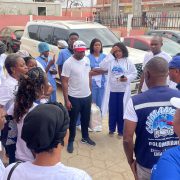 CAIMANEROS PRESTAM SOLIDARIEDADE PARTICIPANDO EM CONSULTAS MEDICA GRATUITAS NA COMUNA DA VILA FLOR