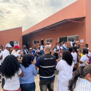 CAIMANEROS PRESTAM SOLIDARIEDADE PARTICIPANDO EM CONSULTAS MEDICA GRATUITAS NA COMUNA DA VILA FLOR