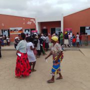 CAIMANEROS PRESTAM SOLIDARIEDADE PARTICIPANDO EM CONSULTAS MEDICA GRATUITAS NA COMUNA DA VILA FLOR